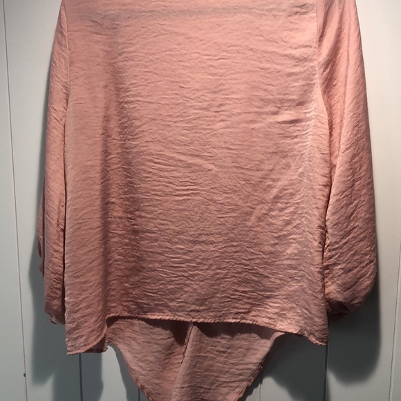 Express dusty pink matte satin like fabric v neck semi balloon 3/4 sleeve L - Picture 6 of 8